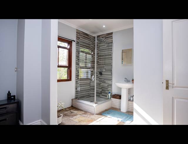 2 BEDROOM APARTMENT TO LET IN MORNINGSIDE